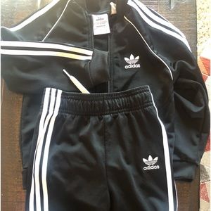 Adidas tracksuit 3T, worn a handful of times